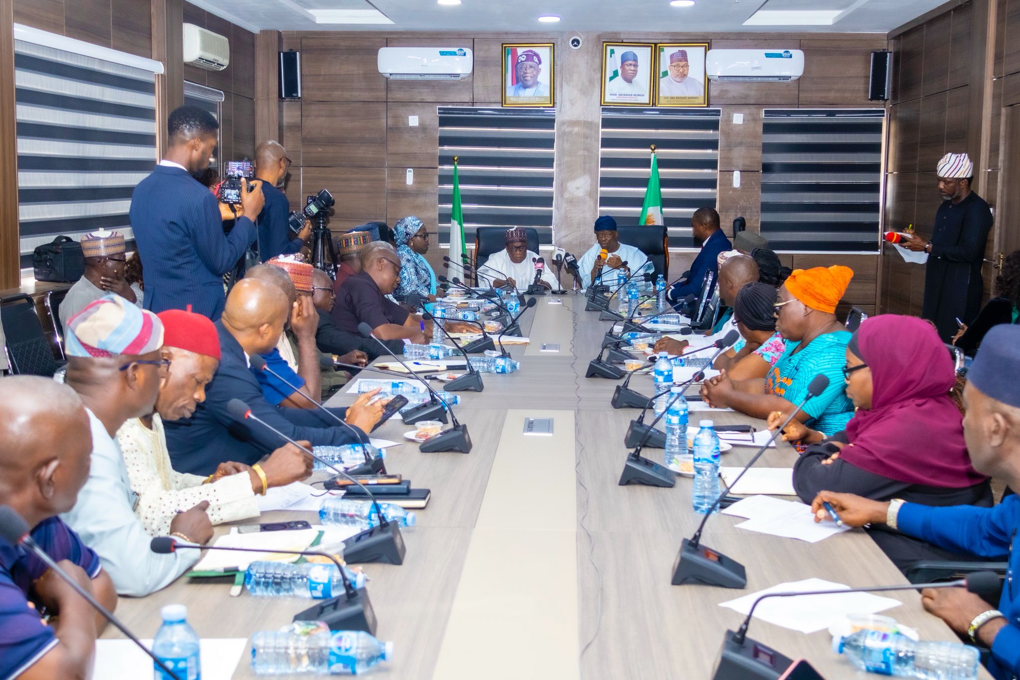 FG Supports Water Transport System In Riverine Areas to Boost Trade